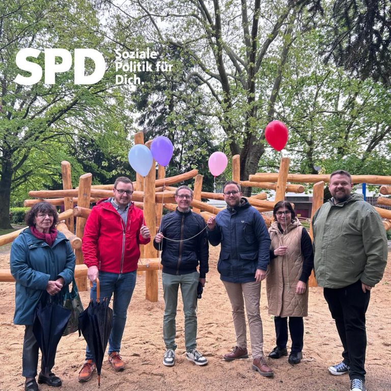 Read more about the article Spielplatzeröffnung im Stadtpark