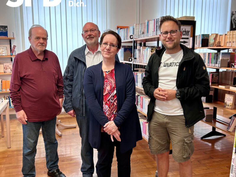 SPD Bendorf zu Gast bei der Bücherei in Bendorf